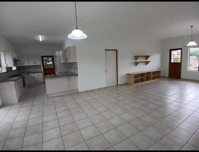 2 BEDROOM HOUSE FOR SALE IN STILBAAI-WES